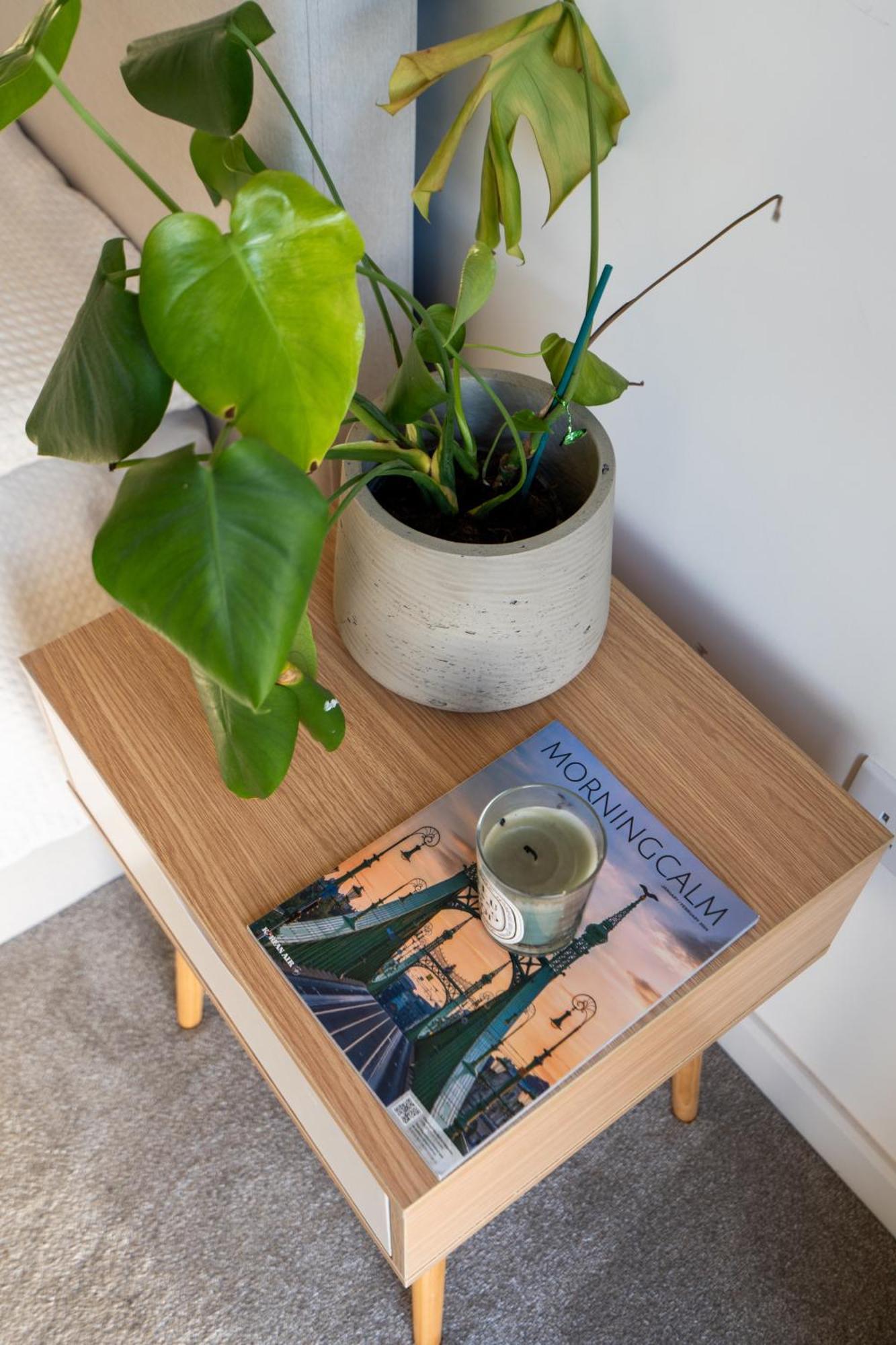 Sunset Retreat: Steps From Heathrow/Twickenham Apartment Hounslow Ngoại thất bức ảnh